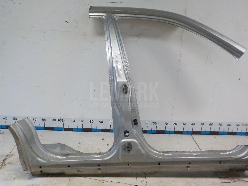 Порог со стойкой правый