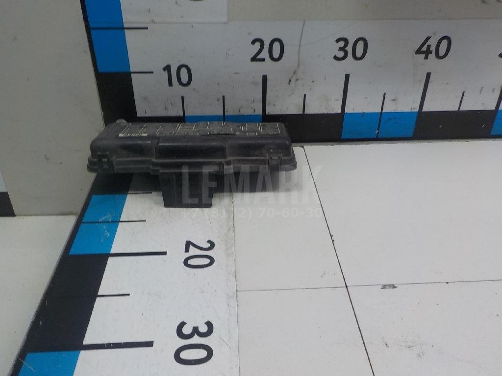 Крышка блока предохранителей