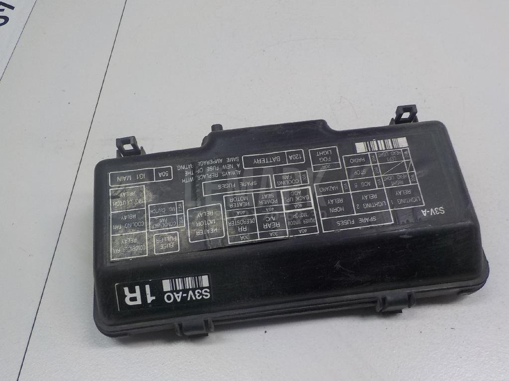 Крышка блока предохранителей