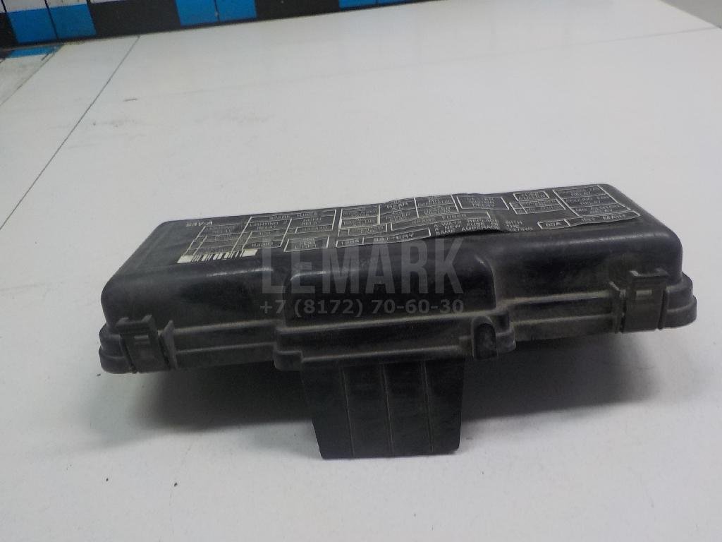 Крышка блока предохранителей