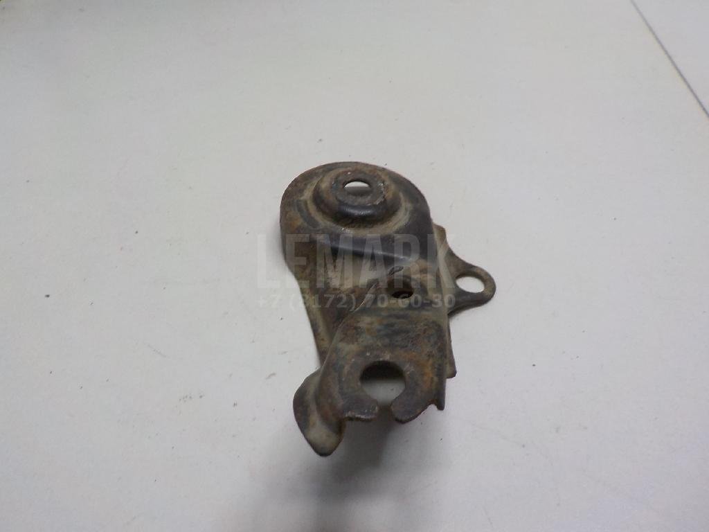 Кронштейн передней балки