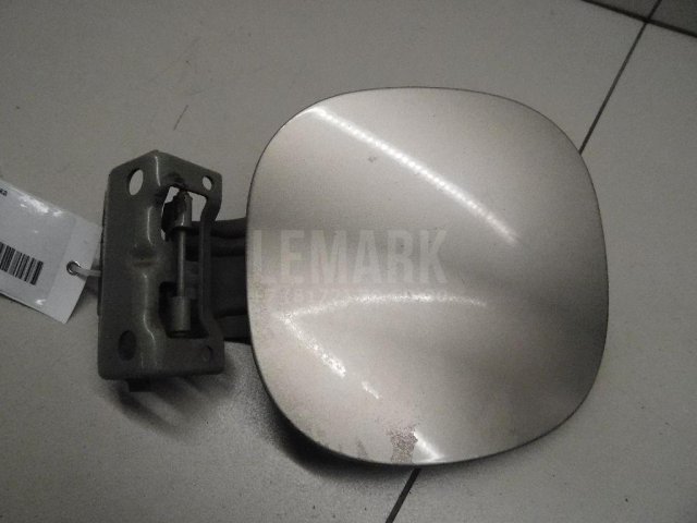 Лючок бензобака