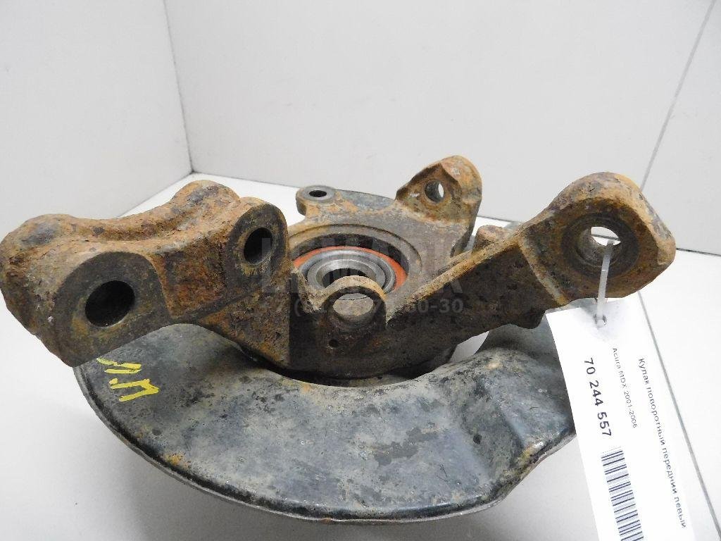 Кулак поворотный передний левый