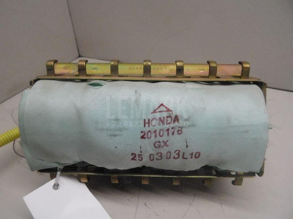 Подушка безопасности пассажирская (в торпедо)