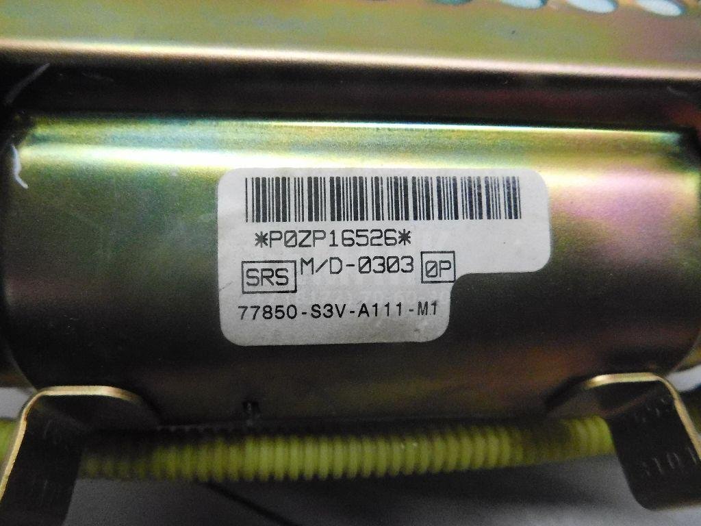 Подушка безопасности пассажирская (в торпедо)