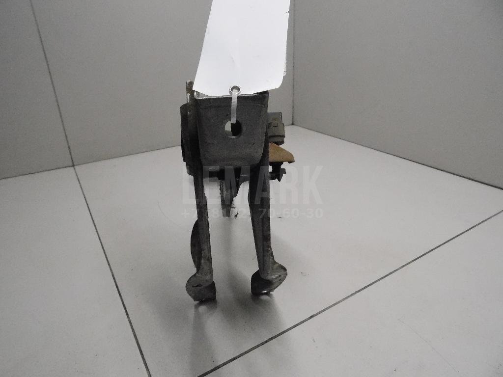 Педаль тормоза