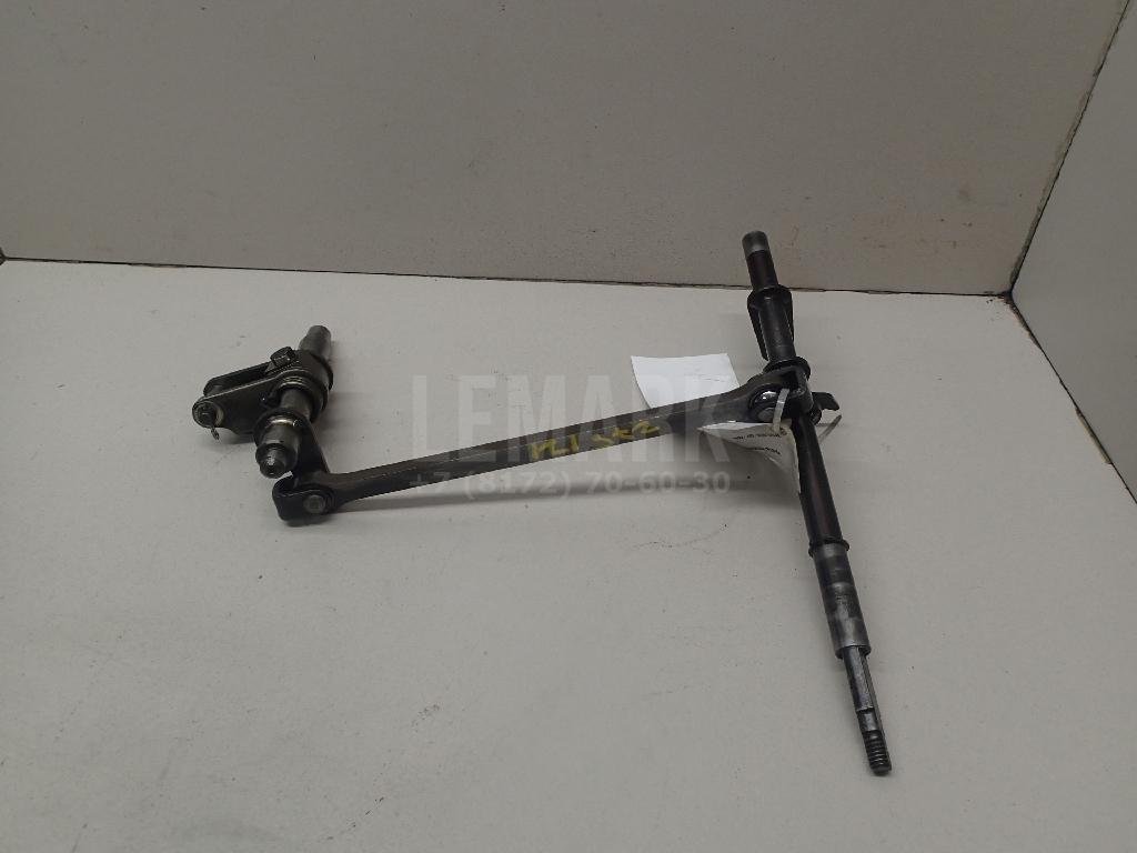 Вилка включения передачи