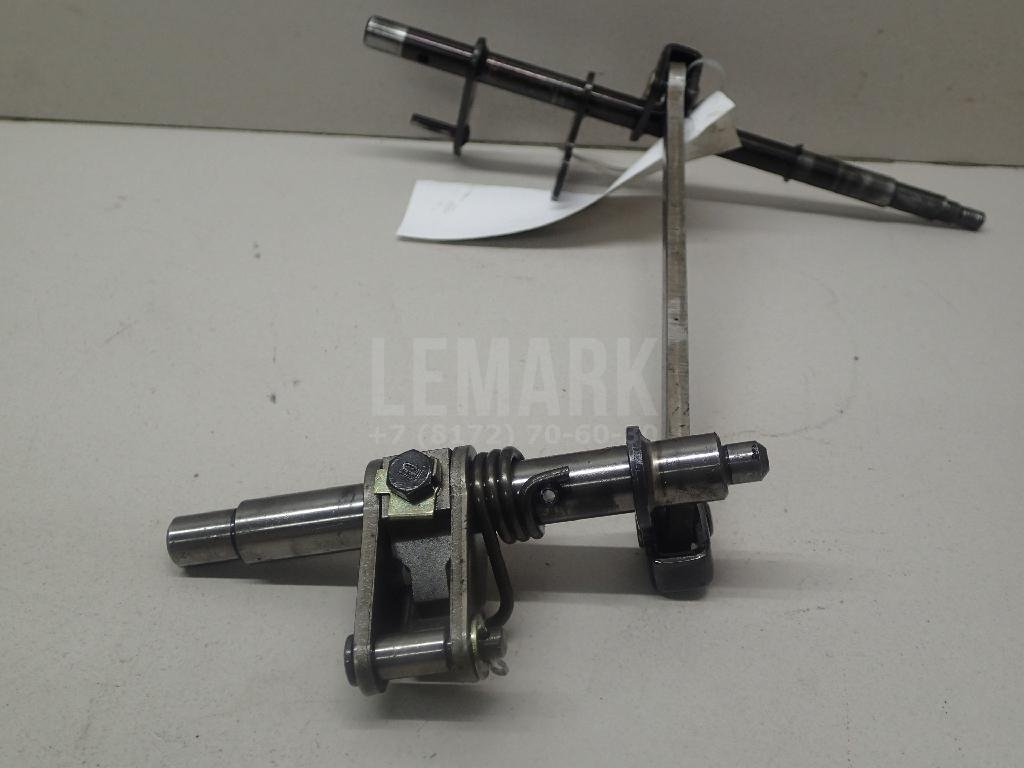 Вилка включения передачи