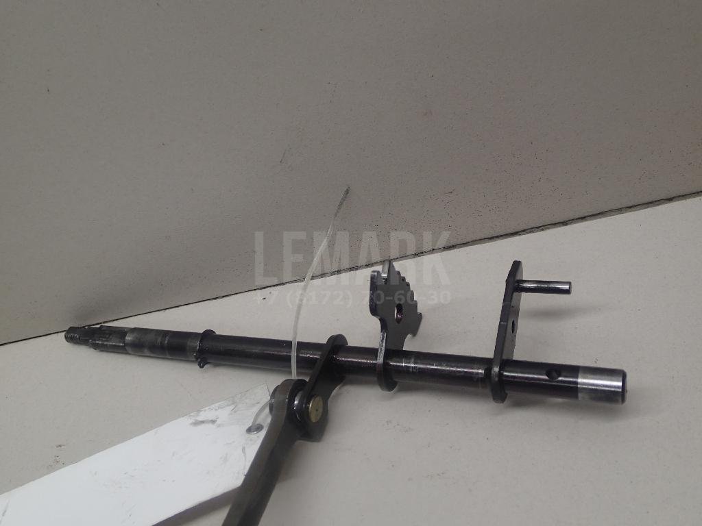 Вилка включения передачи