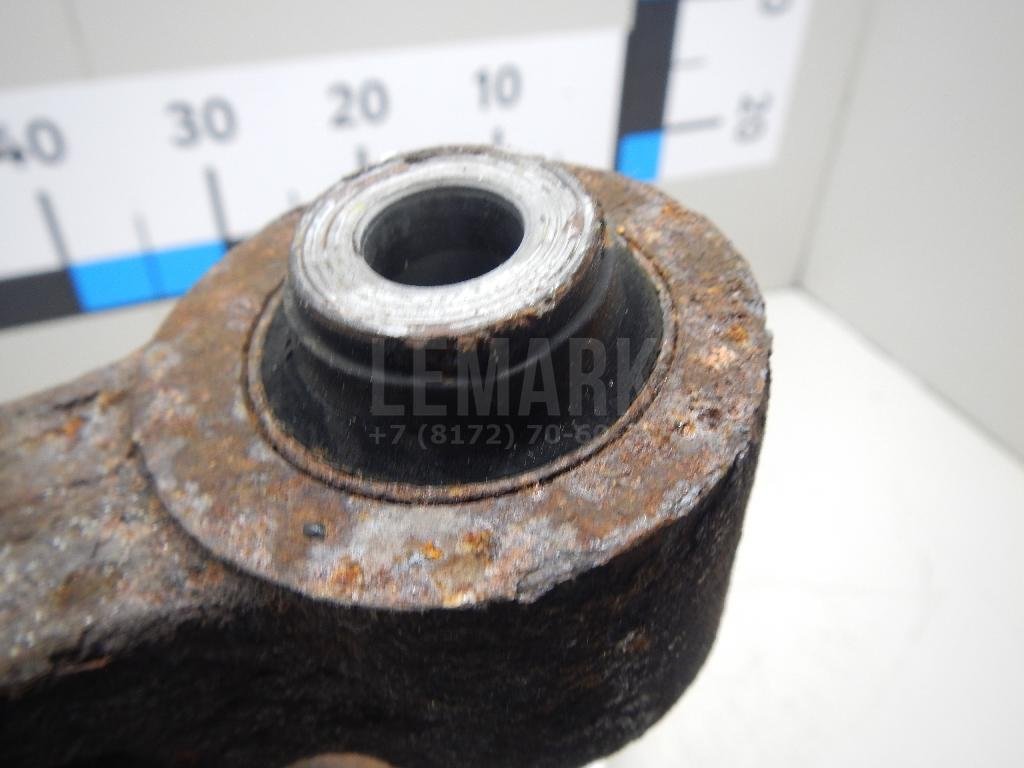 Рычаг передний нижний левый