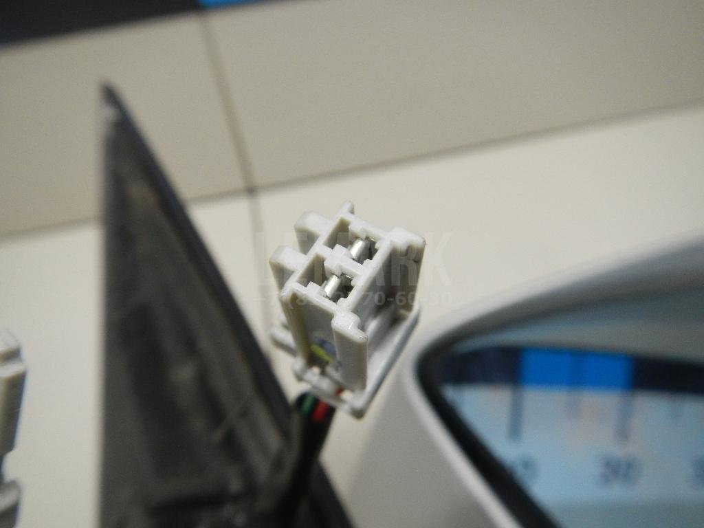 Зеркало правое электрическое