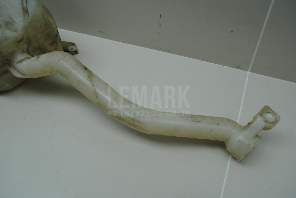 Бачок омывателя лобового стекла