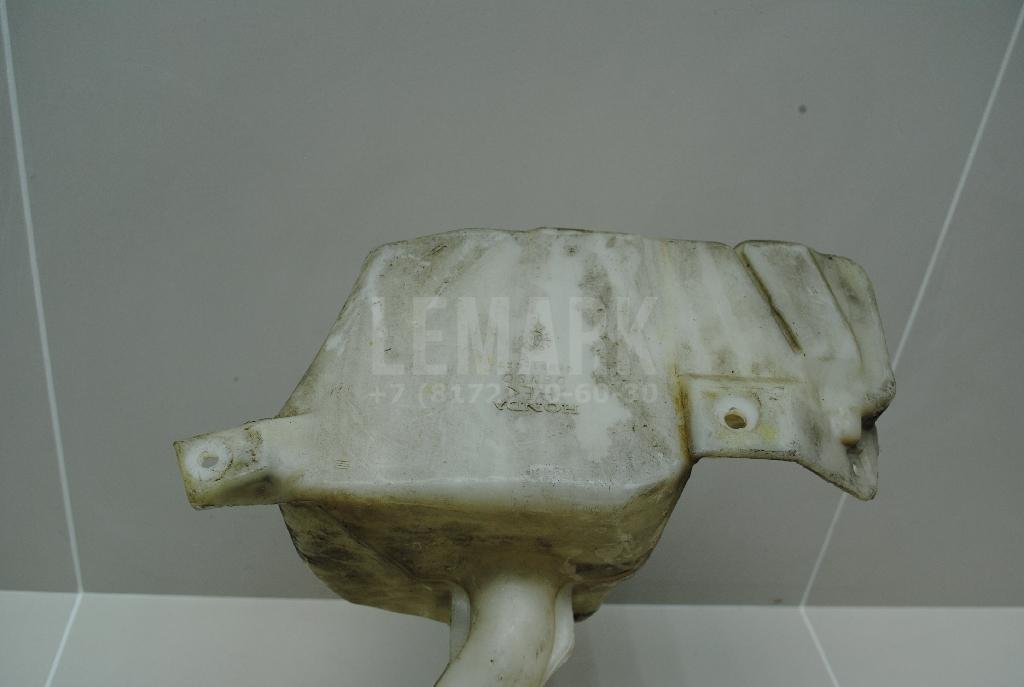 Бачок омывателя лобового стекла