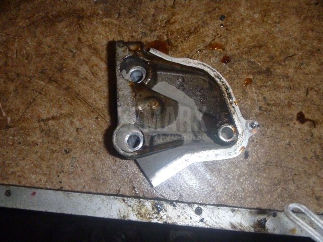 Кронштейн двигателя