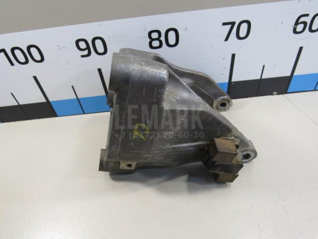 Кронштейн опоры двигателя для  Audi A3 [8P1] 2003-2013