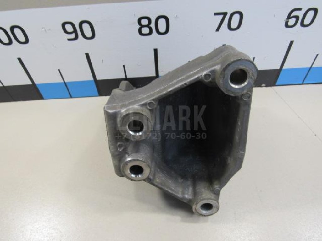 Кронштейн опоры двигателя для  Audi A3 [8P1] 2003-2013