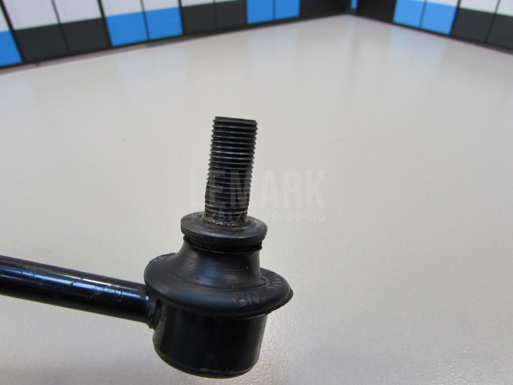 Стойка переднего стабилизатора