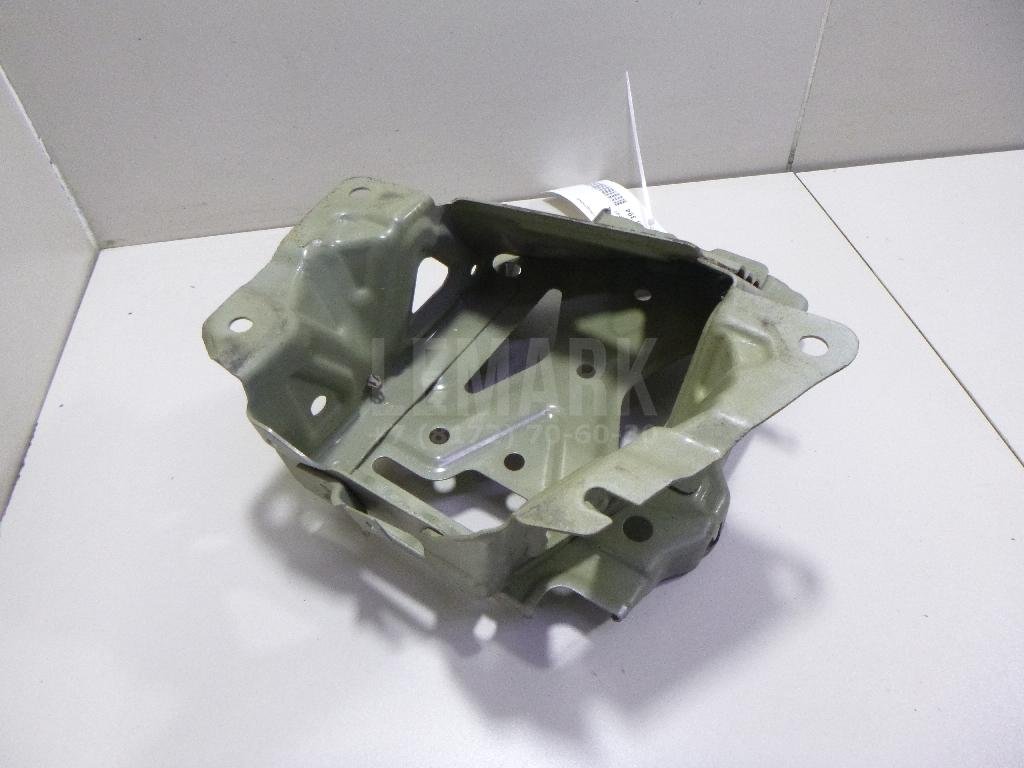 Крепление АКБ (корпус/подставка)