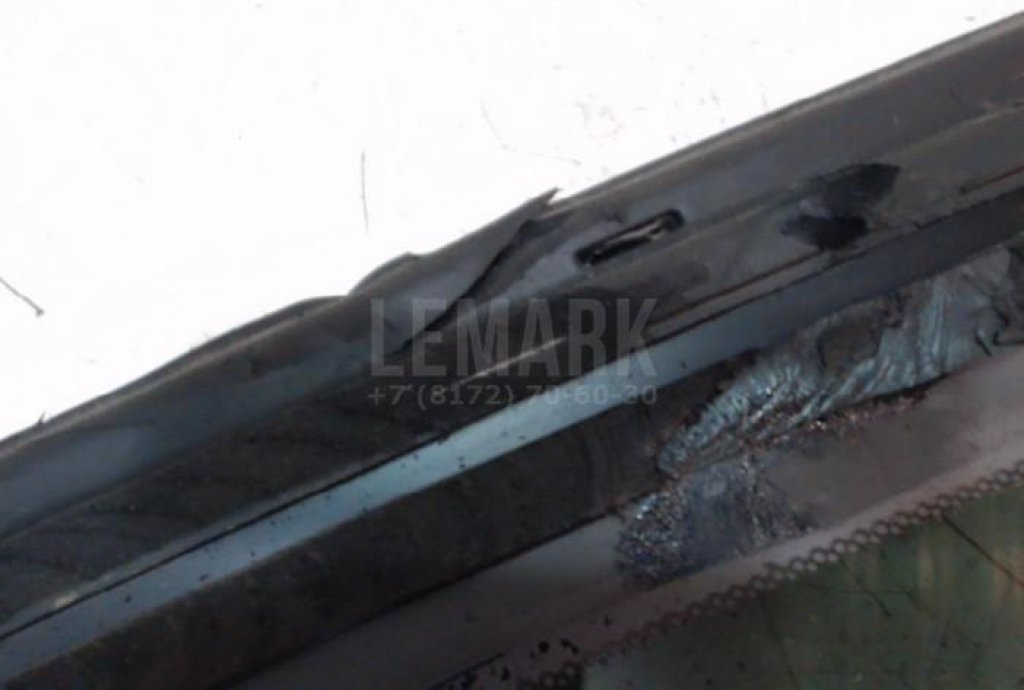 Стекло кузовное глухое левое