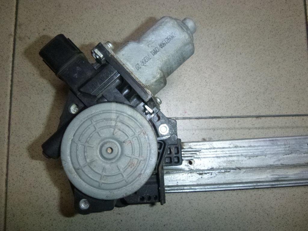 Стеклоподъемник электр. задний правый