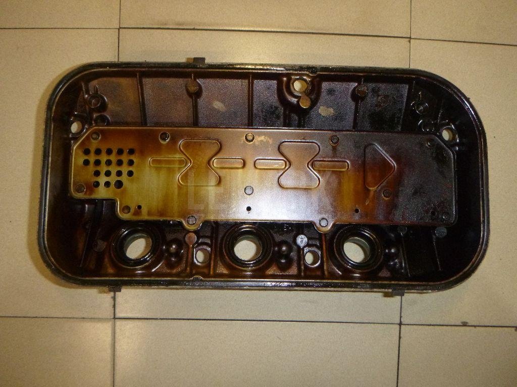 Крышка головки блока (клапанная)