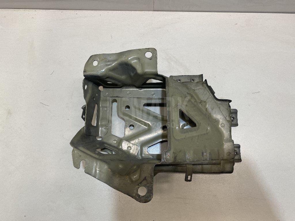 Крепление АКБ (корпус/подставка)