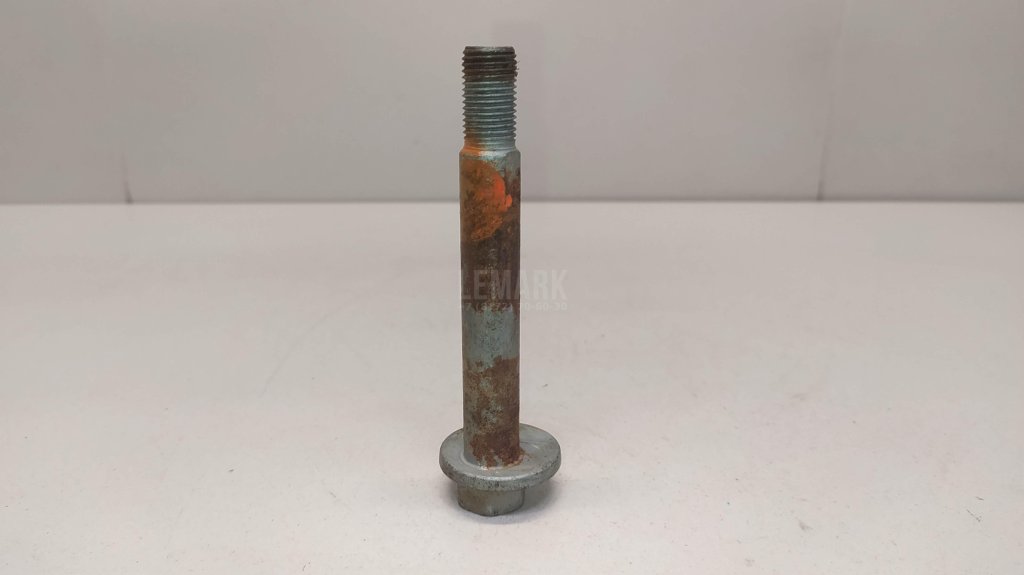 Болт развала задних колес