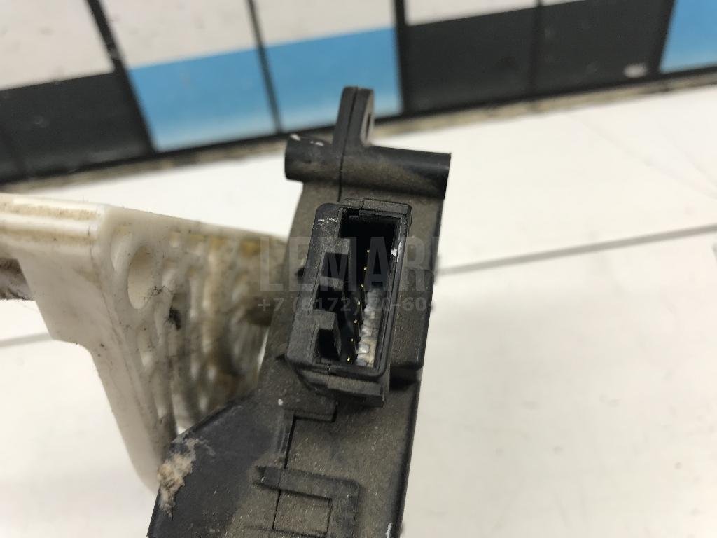 Моторчик заслонки отопителя