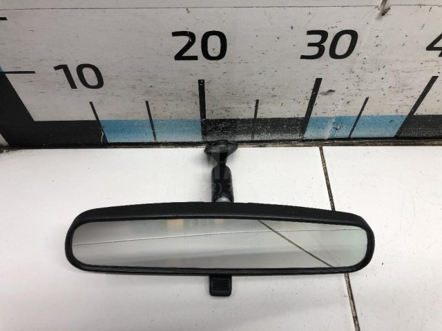 Зеркало заднего вида