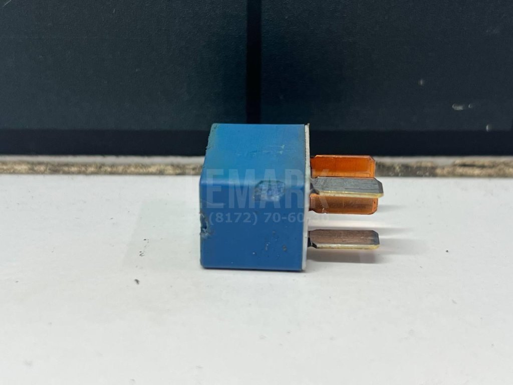 Реле топливного насоса