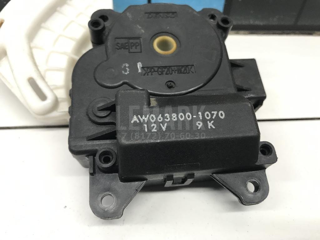 Моторчик заслонки отопителя