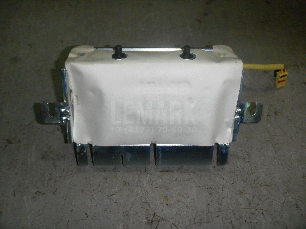 Подушка безопасности пассажирская (в торпедо)