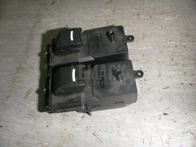 Кнопка стеклоподъемника