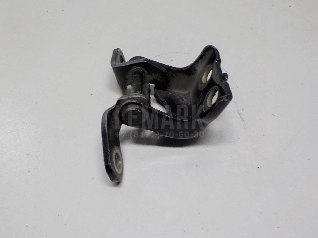 Петля двери задней левой верхняя