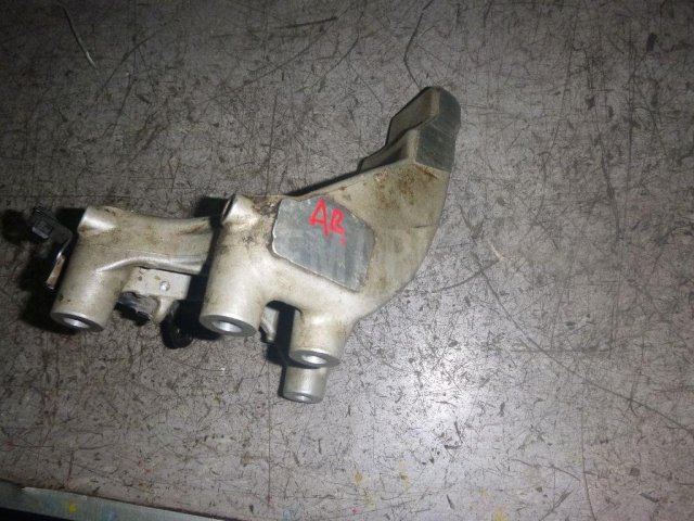 Кронштейн двигателя задний