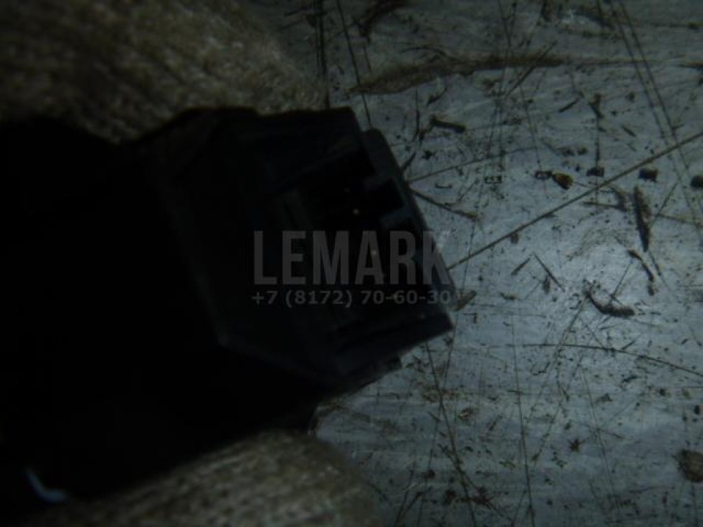 Кнопка освещения панели приборов