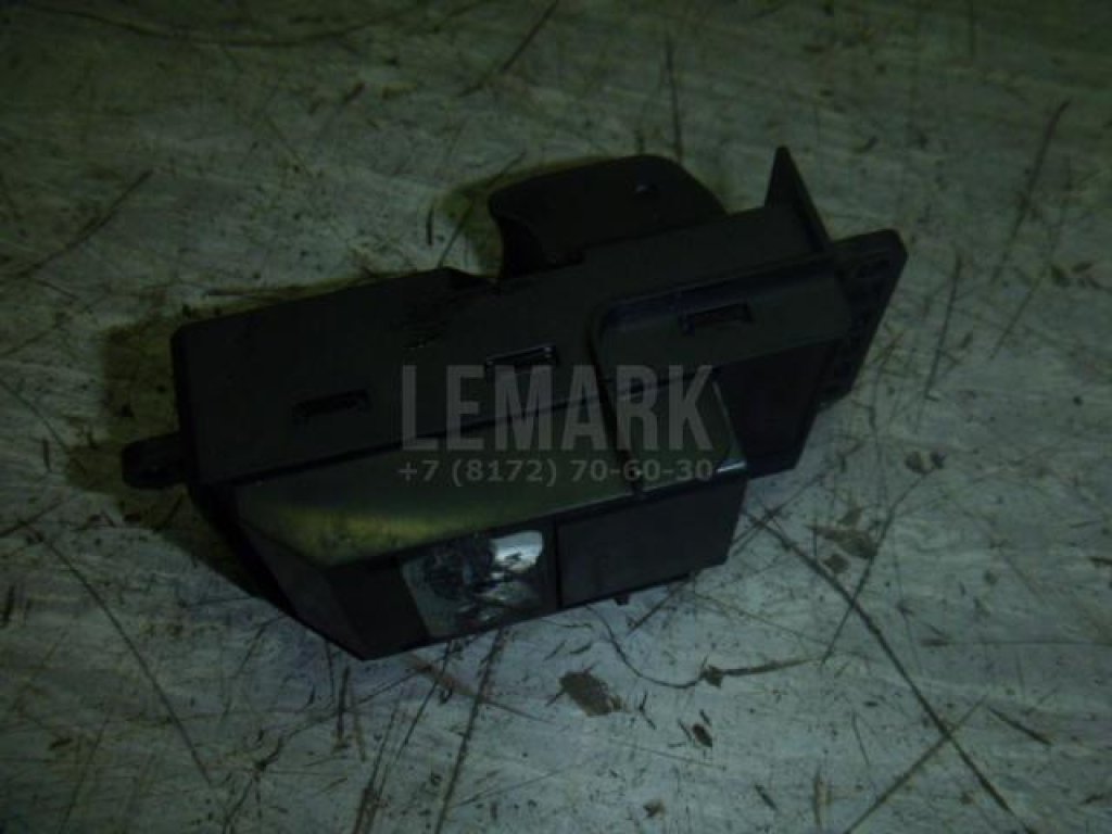 Кнопка стеклоподъемника