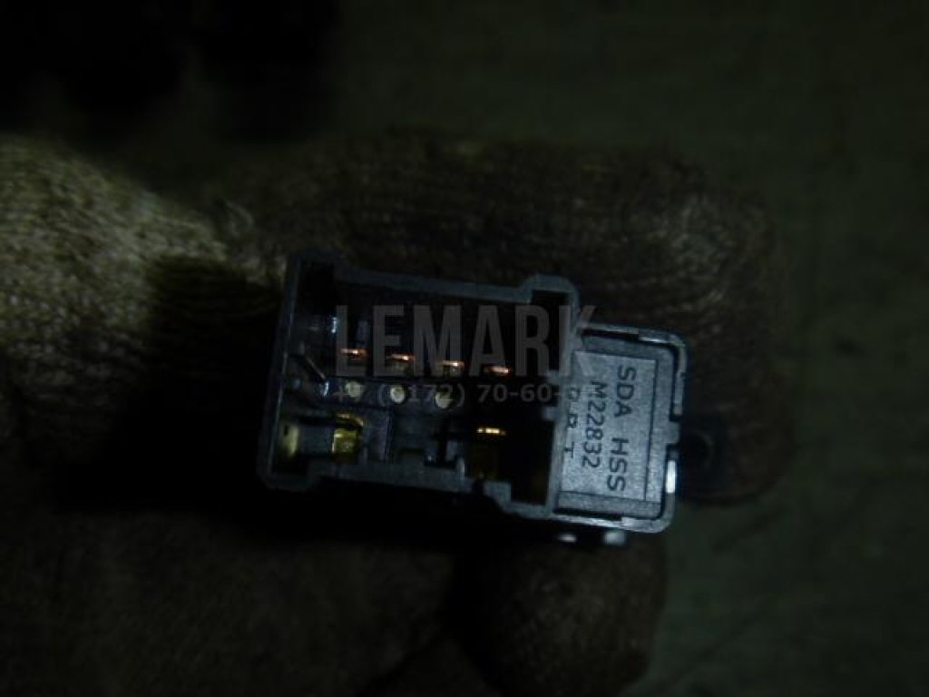 Кнопка обогрева сидений