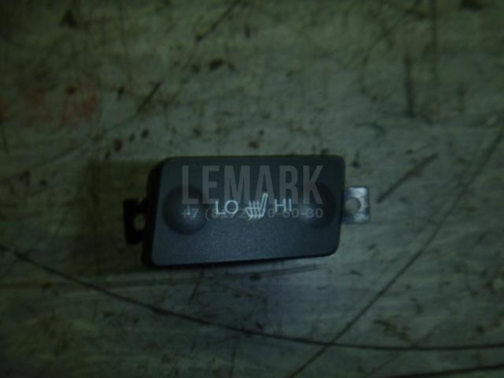 Кнопка обогрева сидений