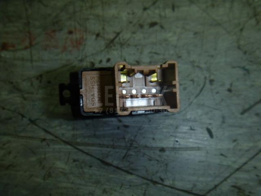 Кнопка обогрева сидений