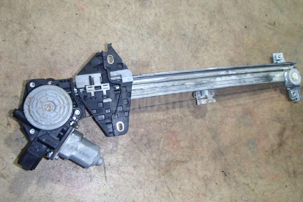 Стеклоподъемник электр. задний левый