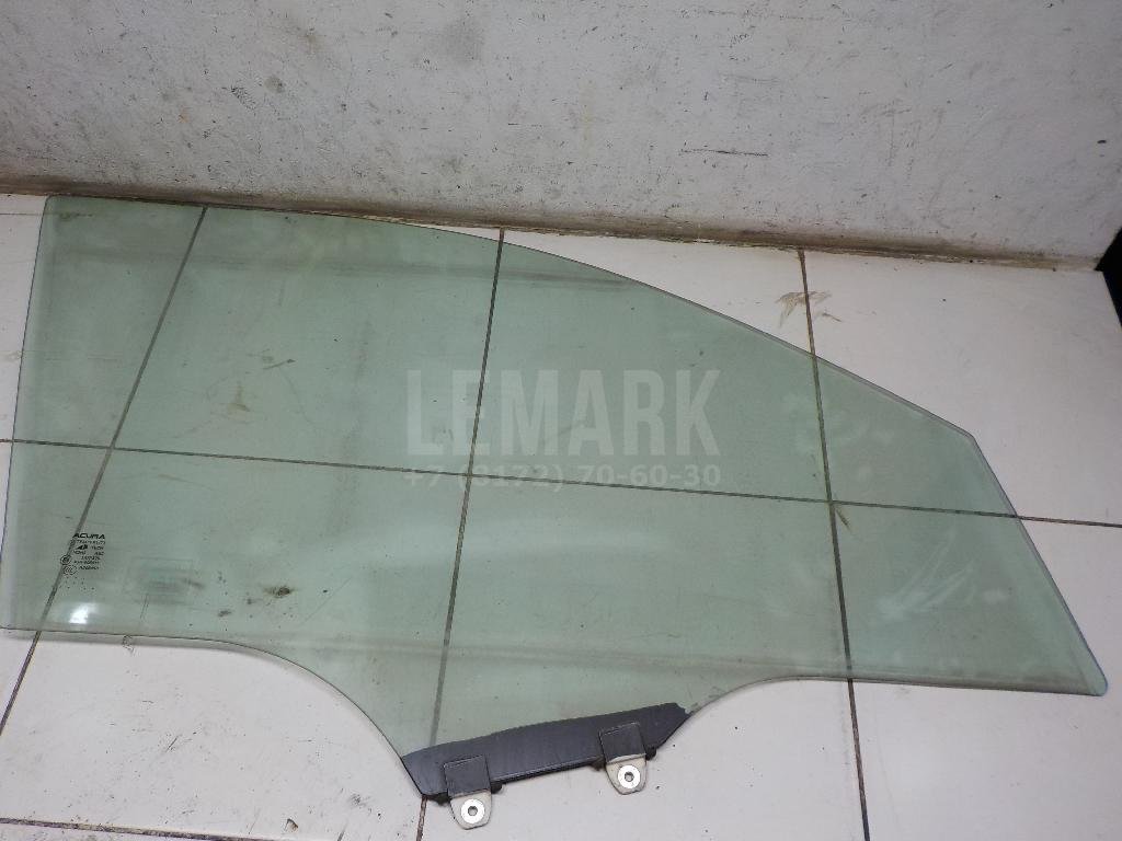 Стекло двери передней правой