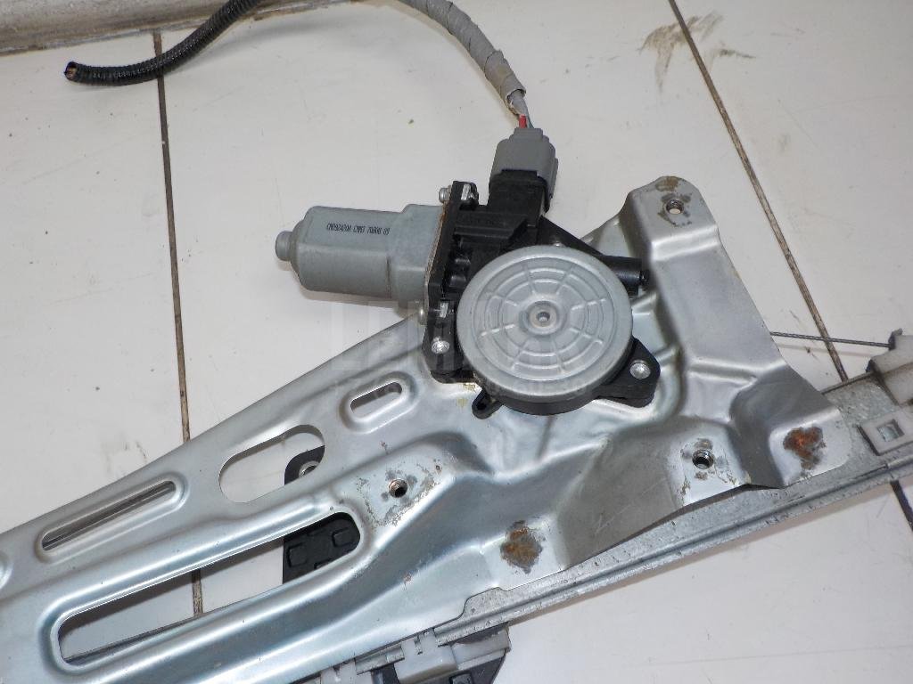 Стеклоподъемник электр. передний правый