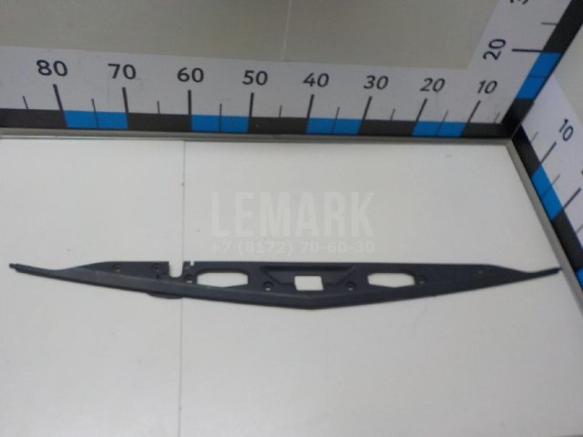 Накладка двери багажника