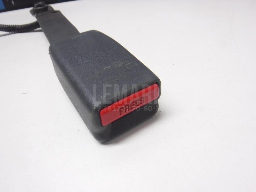 Ответная часть ремня безопасности