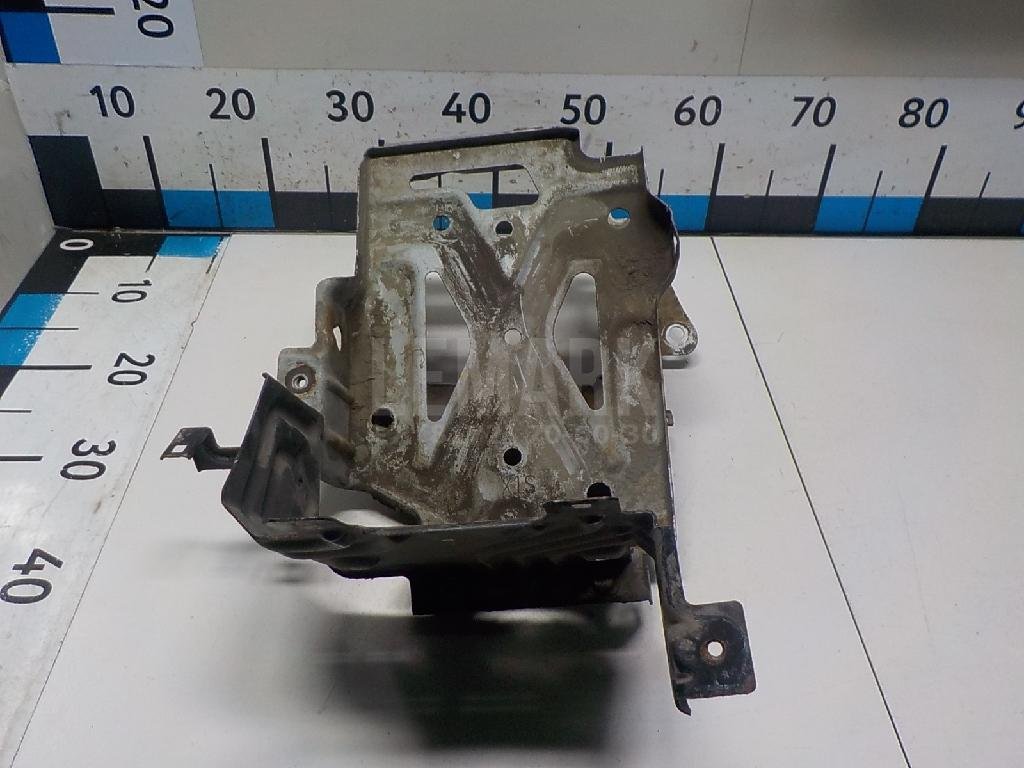 Крепление АКБ (корпус/подставка)