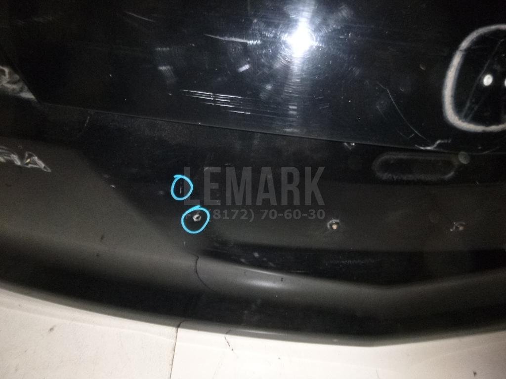 Дверь багажника