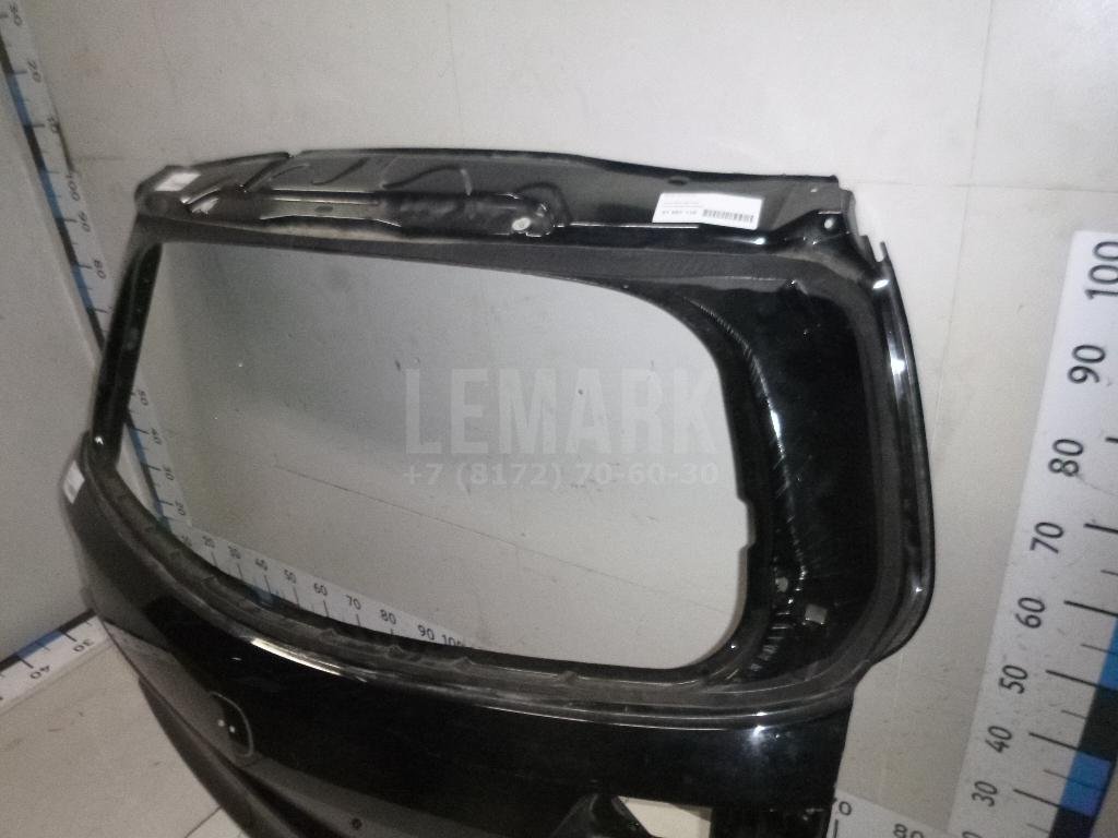 Дверь багажника