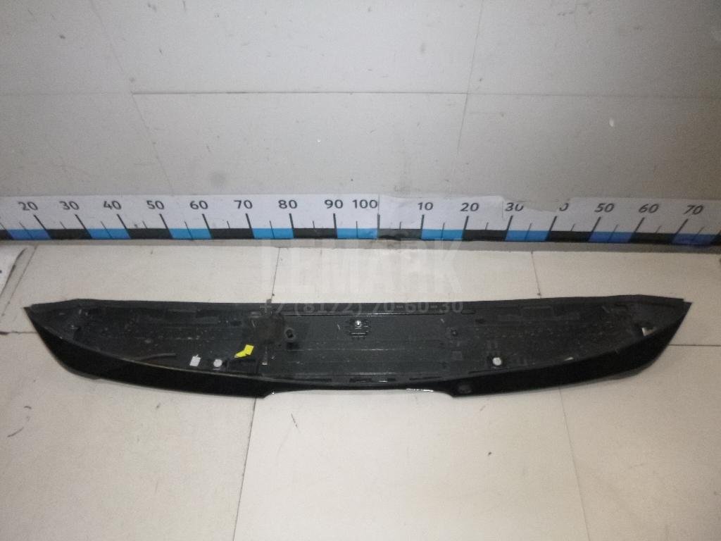 Спойлер (дефлектор) багажника