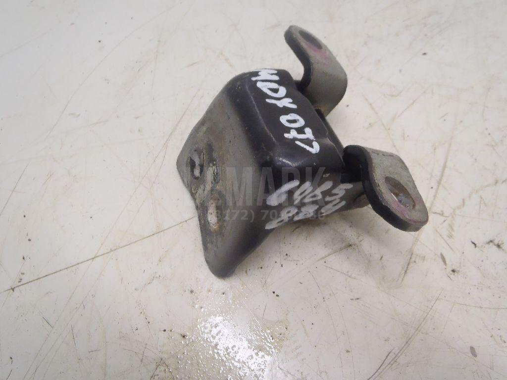 Петля двери передней правой нижняя